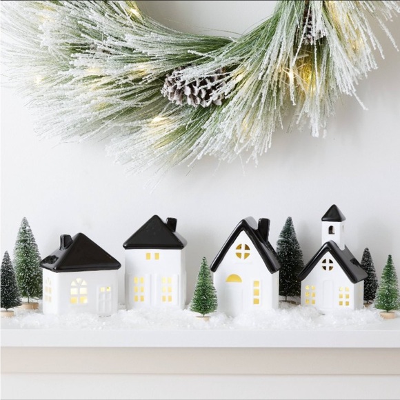 10pc Battery Operated Ceramic Christmas Village Kit White/ Black Wondershop - Picture 3 of 8